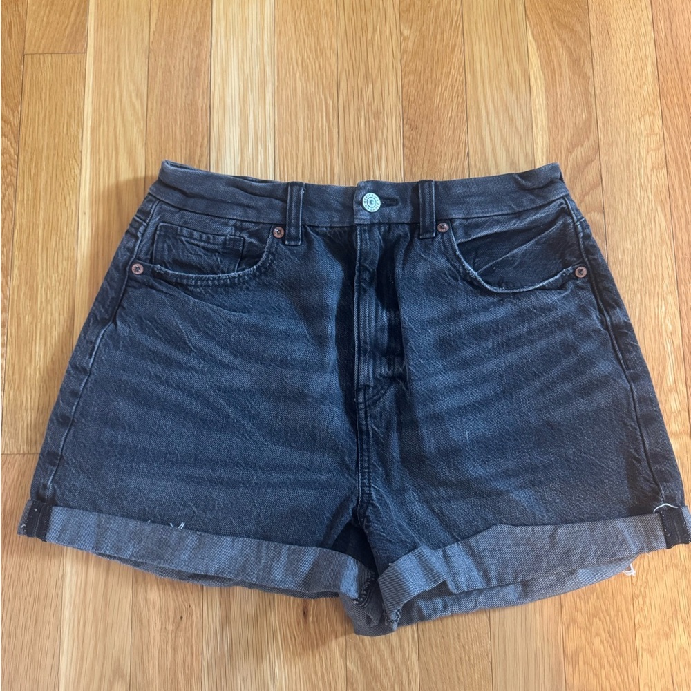 Black Jean Mom Shorts